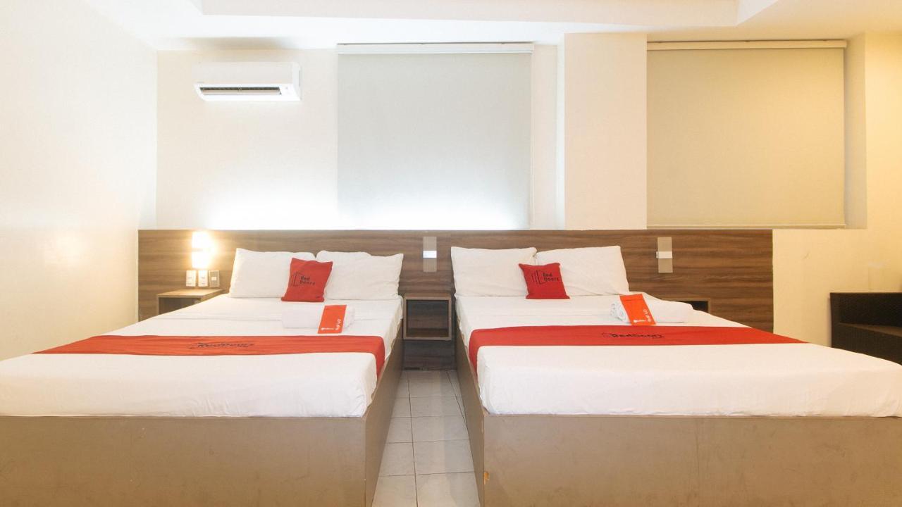 Reddoorz At V Plaza Hotel Manila Exterior photo