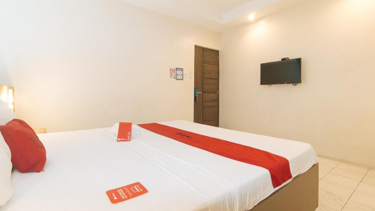 Reddoorz At V Plaza Hotel Manila Exterior photo
